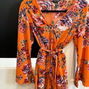 New Look Floral Orange Romper 🌹 🌈  ♥️